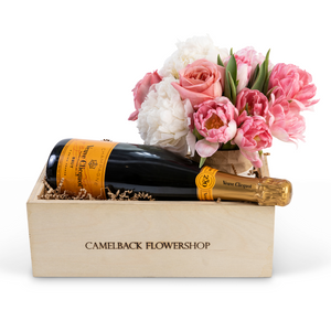 Veuve Clicquot & Flowers Box